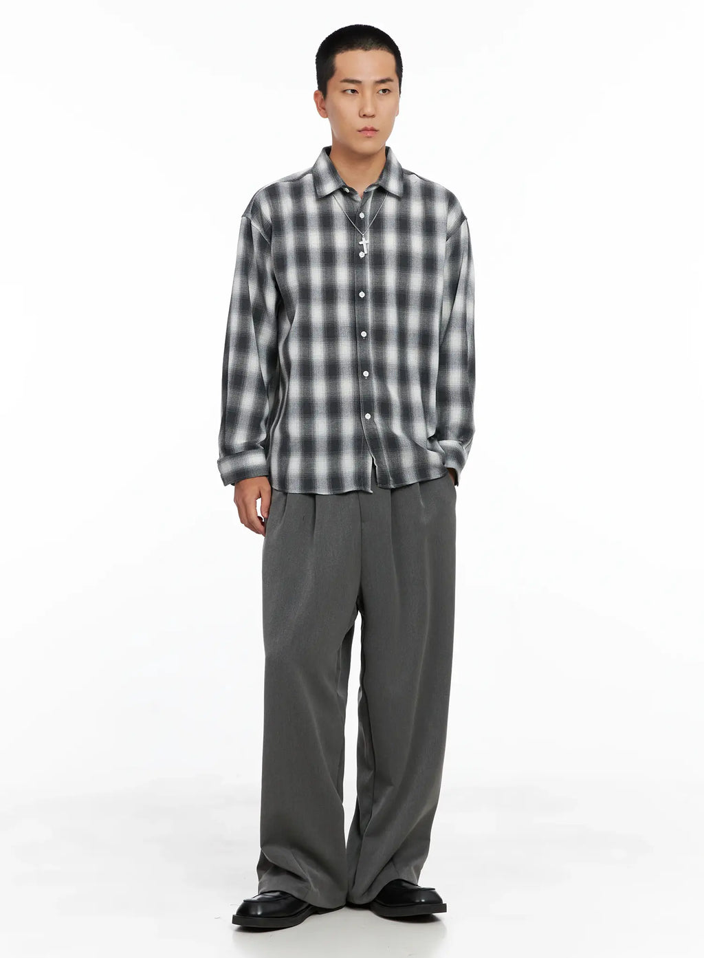 Men's Checkered Button-Up Shirt IS502