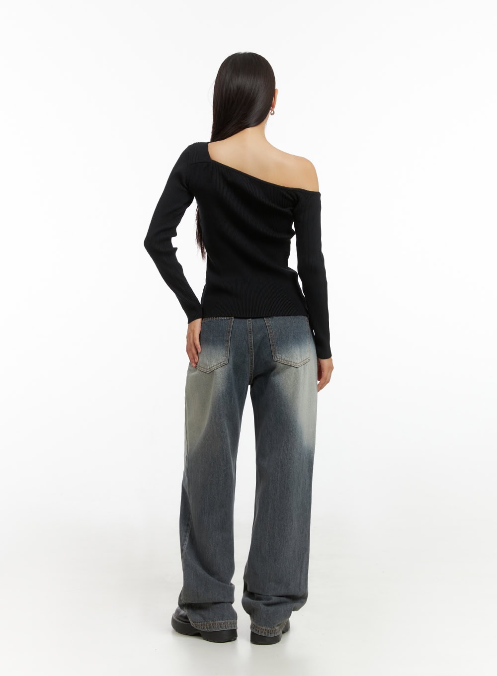 One-Shoulder Buttoned Slim Cardigan IS402