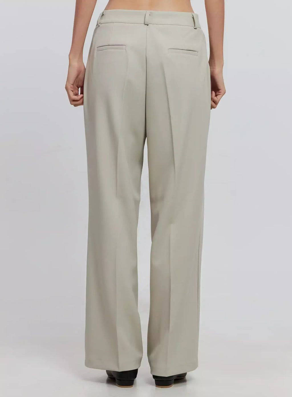 Essential Wide-Leg Slacks IS516