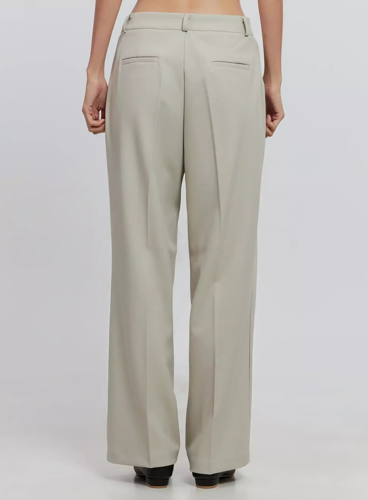 Essential Wide-Leg Slacks IS516