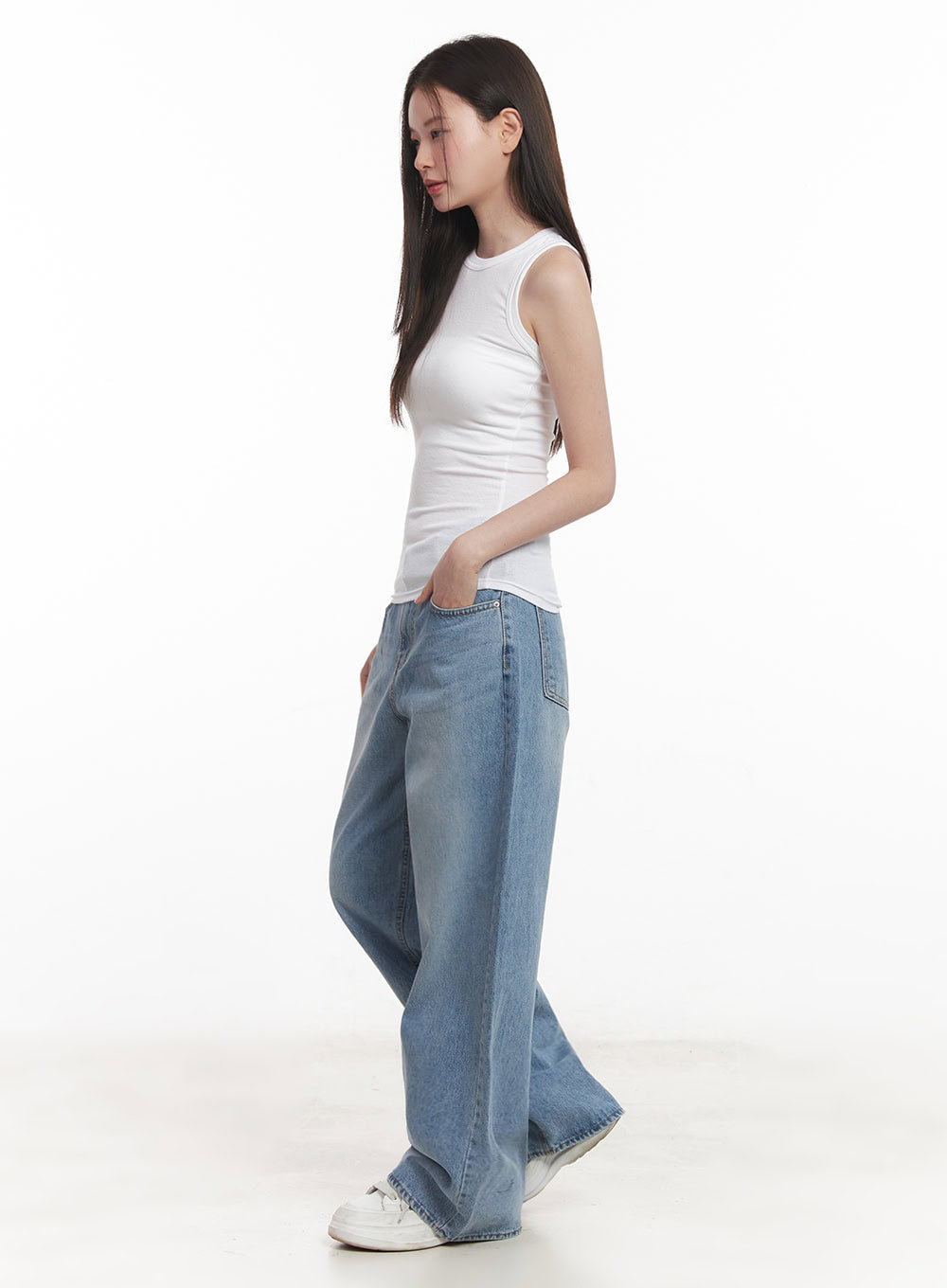 Maiva Wide-Leg Jeans IY509