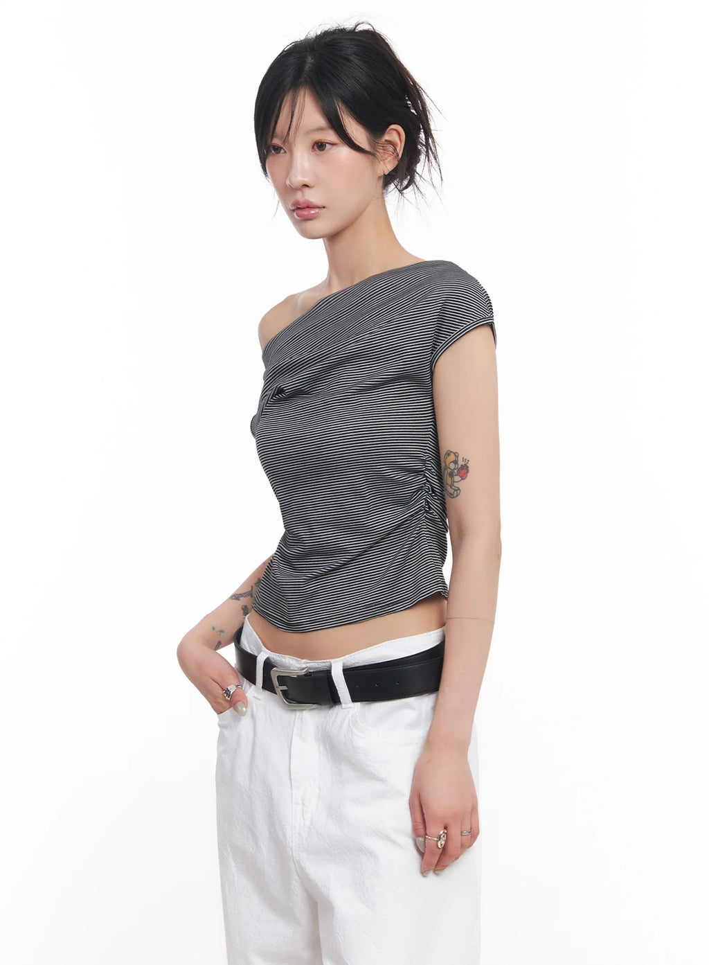 Chic Off-Shoulder Striped Tee IC503