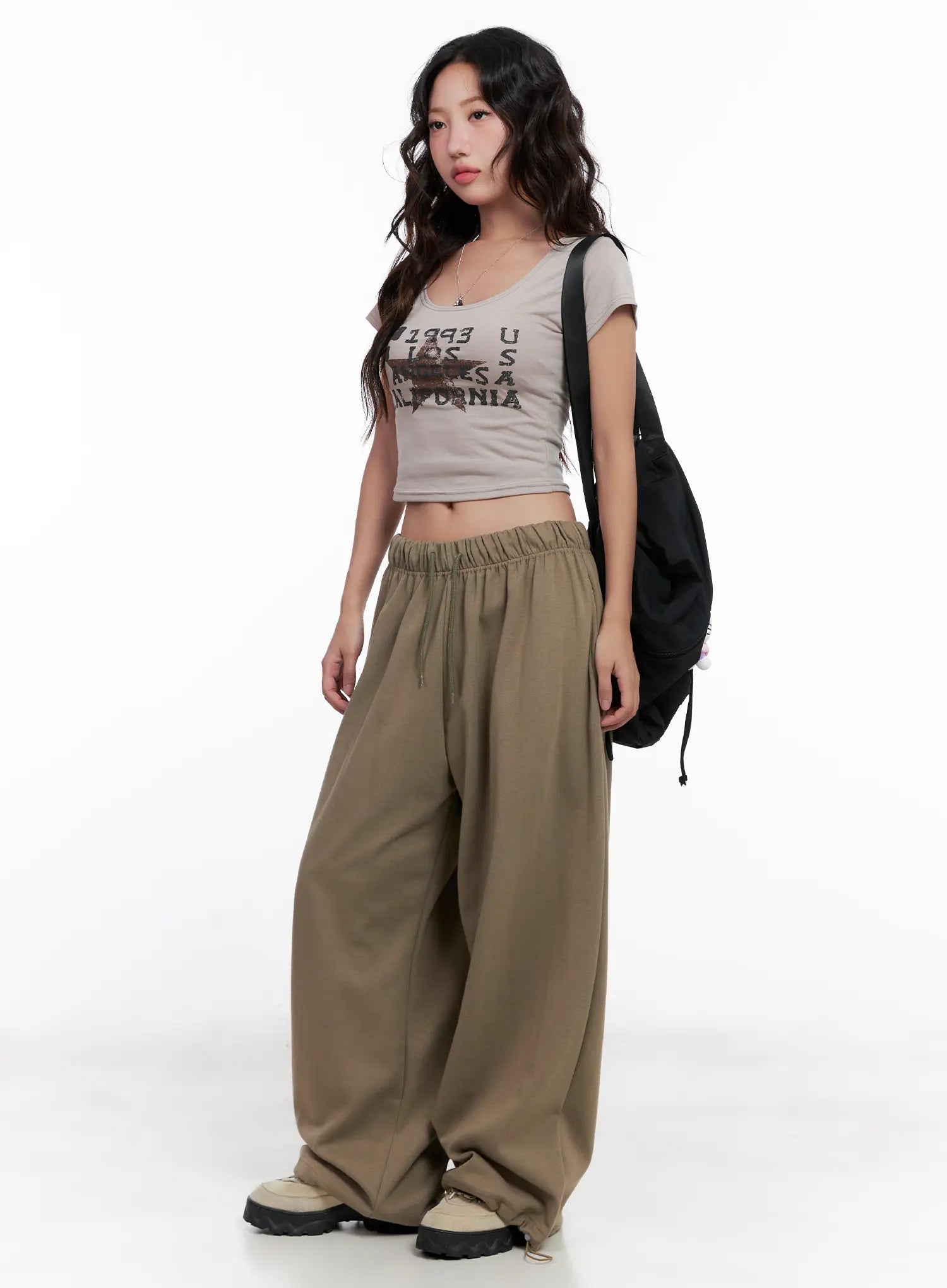 Graphic U-Neck Cropped Tee CL518