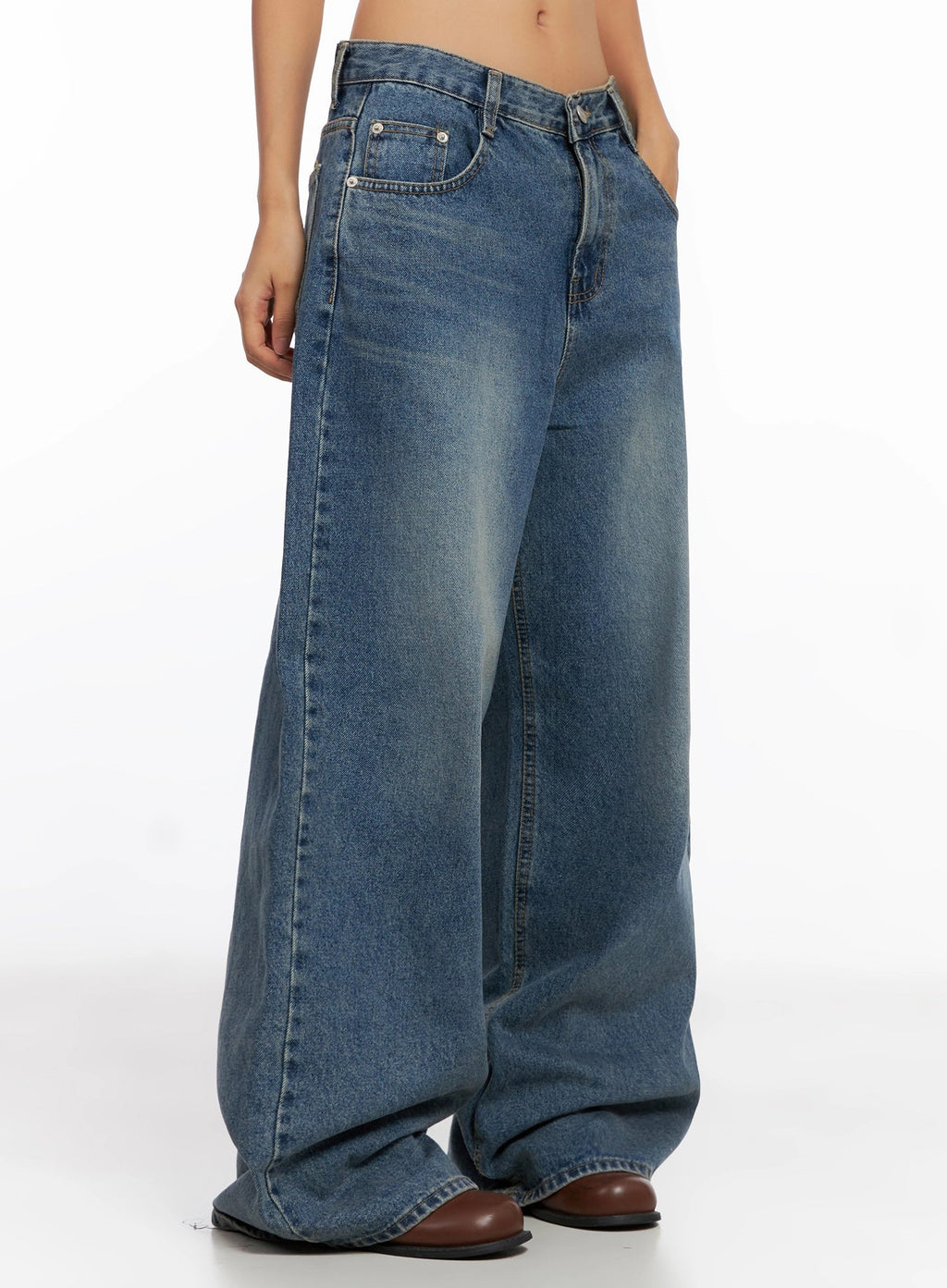 Lilah Wide-Leg Washed Jeans IG527