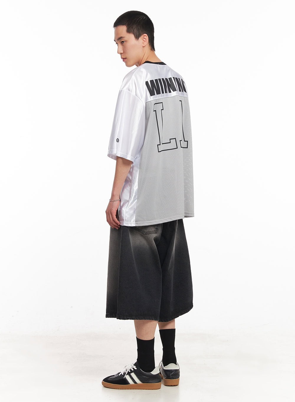 Men's Mesh V-Neck Graphic Tee IY505