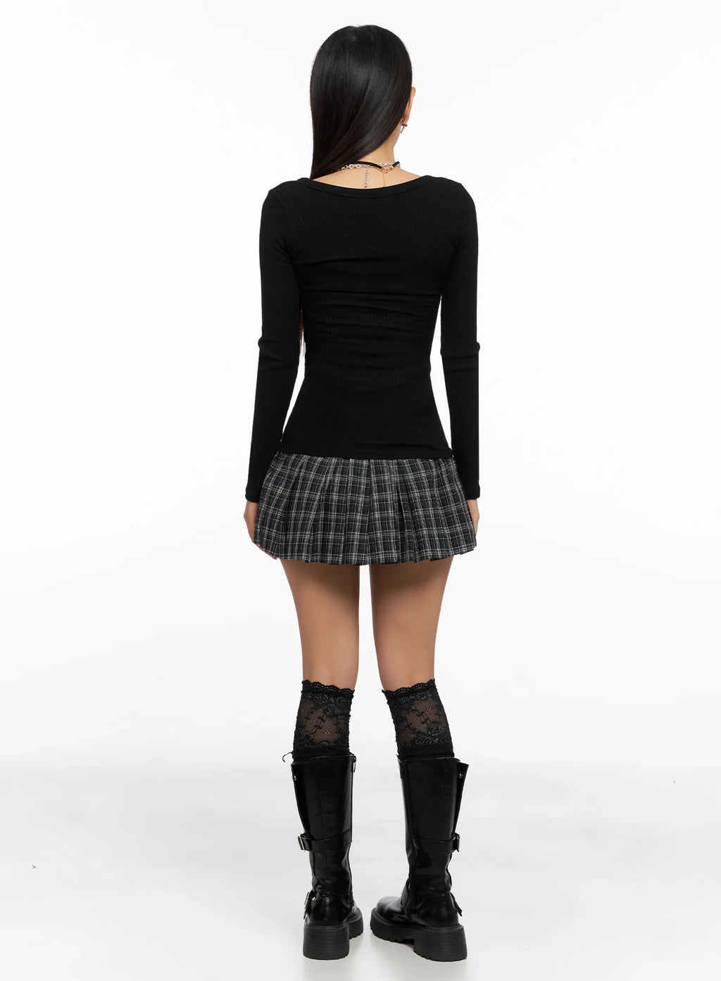 Long Sleeve V-Neck Tee IG527