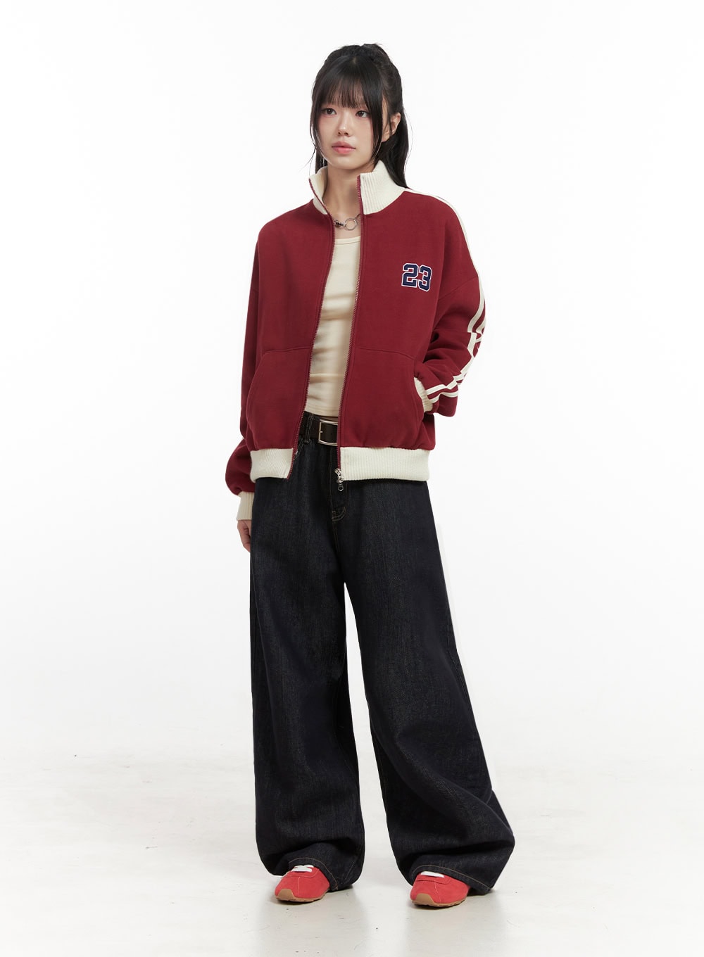 Slim-Fit Cropped U-Neck Top  IN427