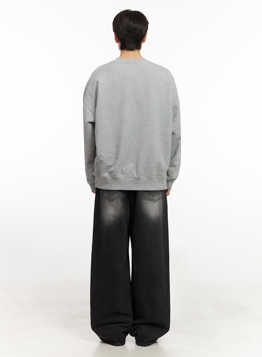 Men's Washed Relaxed-Fit Jeans IJ517