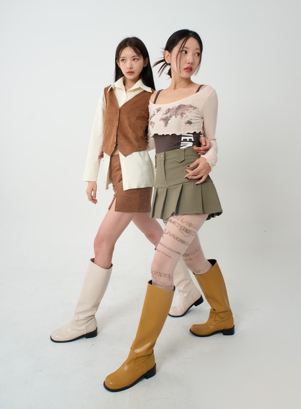 Semi Pleated Mini Skirt IO12