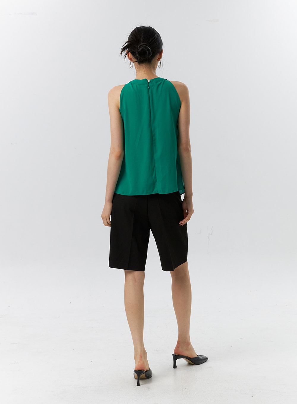 Tailored Bermuda Shorts IL326