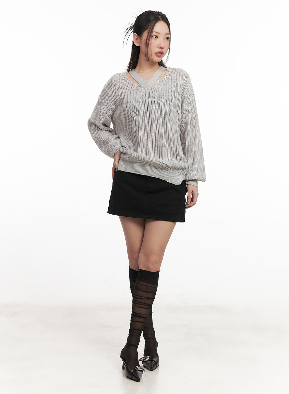 V-Neck Cut-Out Knit Sweater IM524