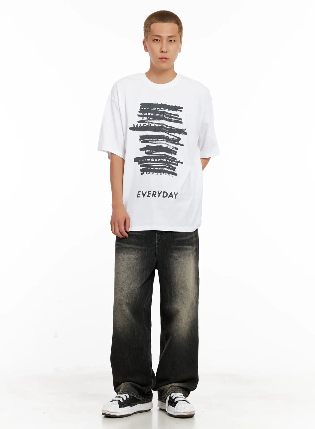 Men's "Everyday" Graphic Tee IL521