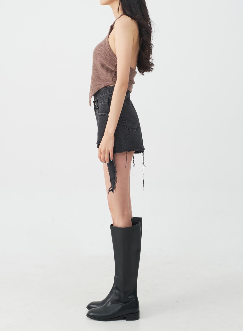 Double Buttoned Distressed Black Shorts IJ23