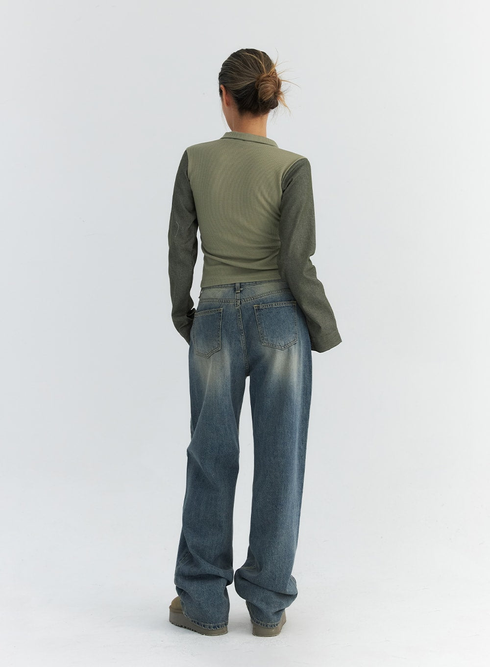 Wide-Fit Washed Jeans CO313