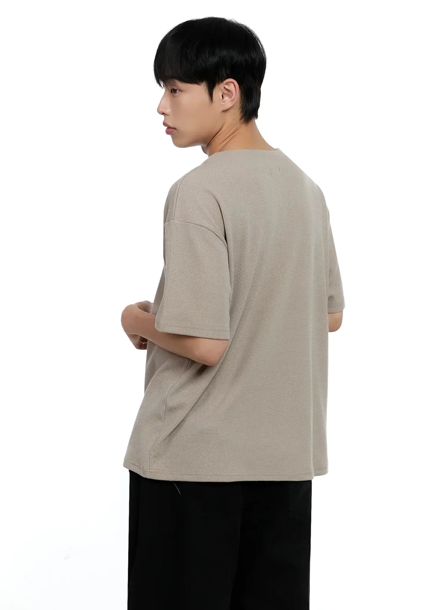 Men's Textured Henley T-shirt IG520