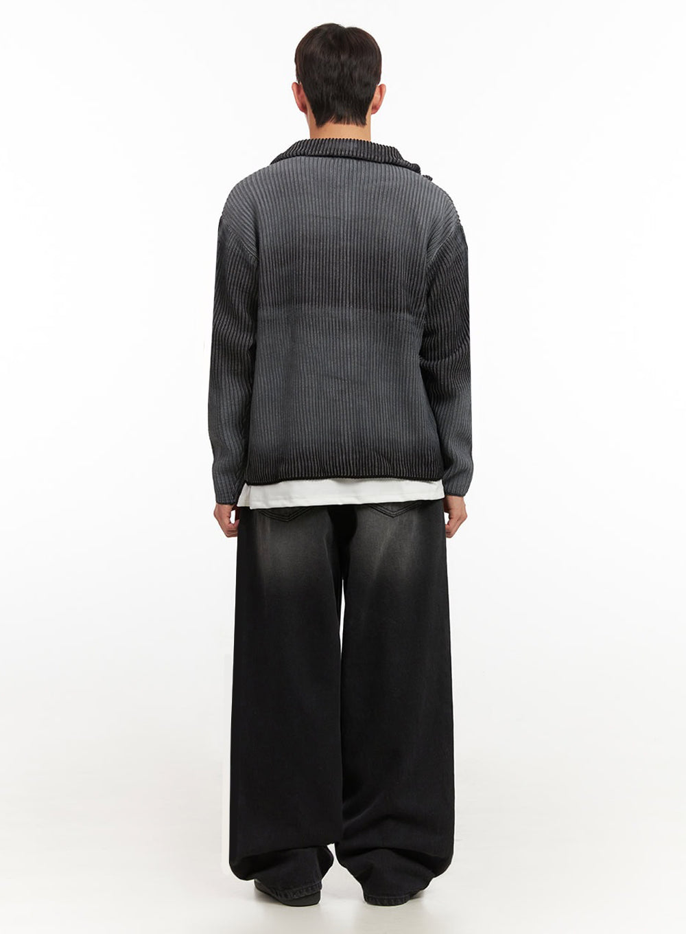 Men's Washed Relaxed-Fit Jeans IF517