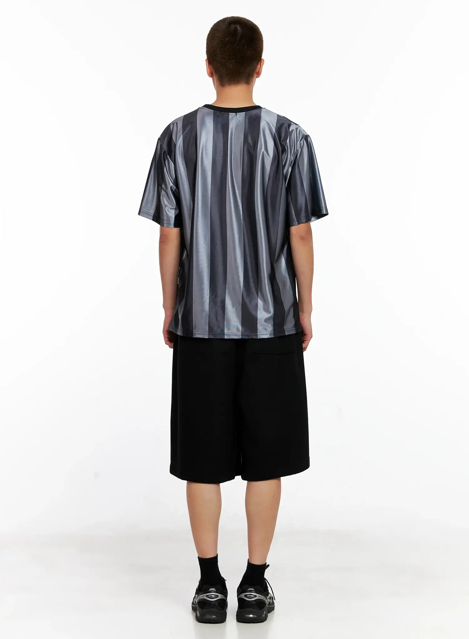 Men's Studded Bermuda Shorts IG511