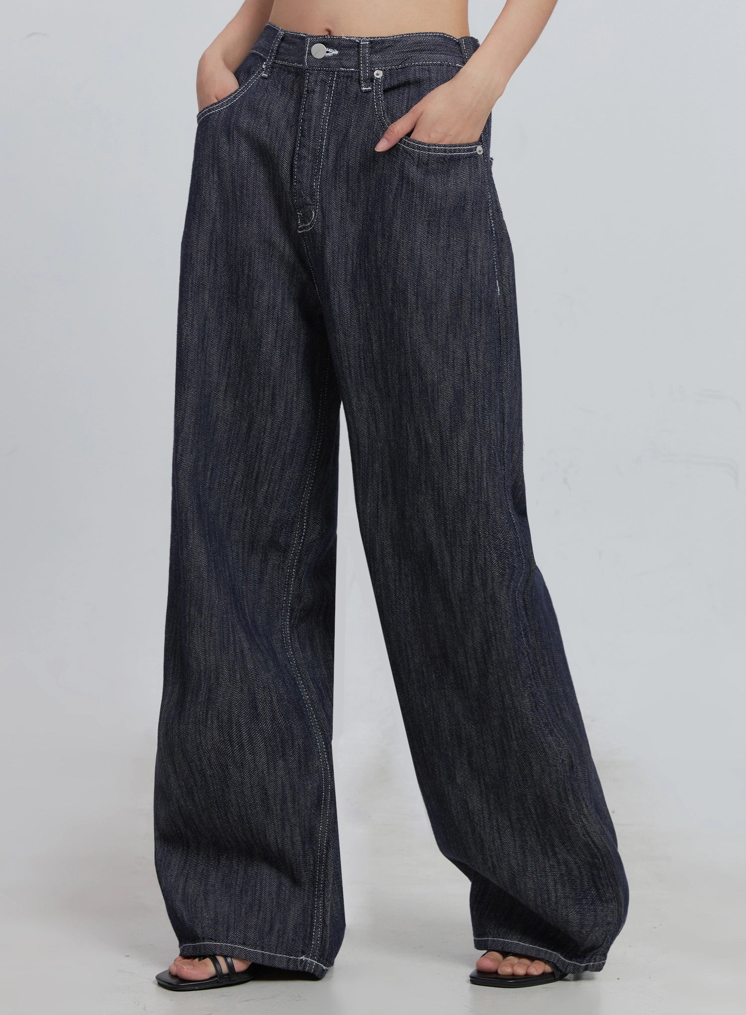 Kaylie Stitched Wide-Leg Jeans IU512