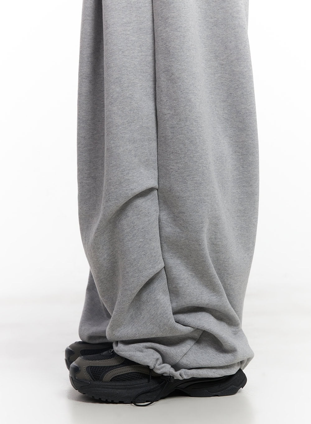 Wide-Fit Pintuck Sweatpants CY512