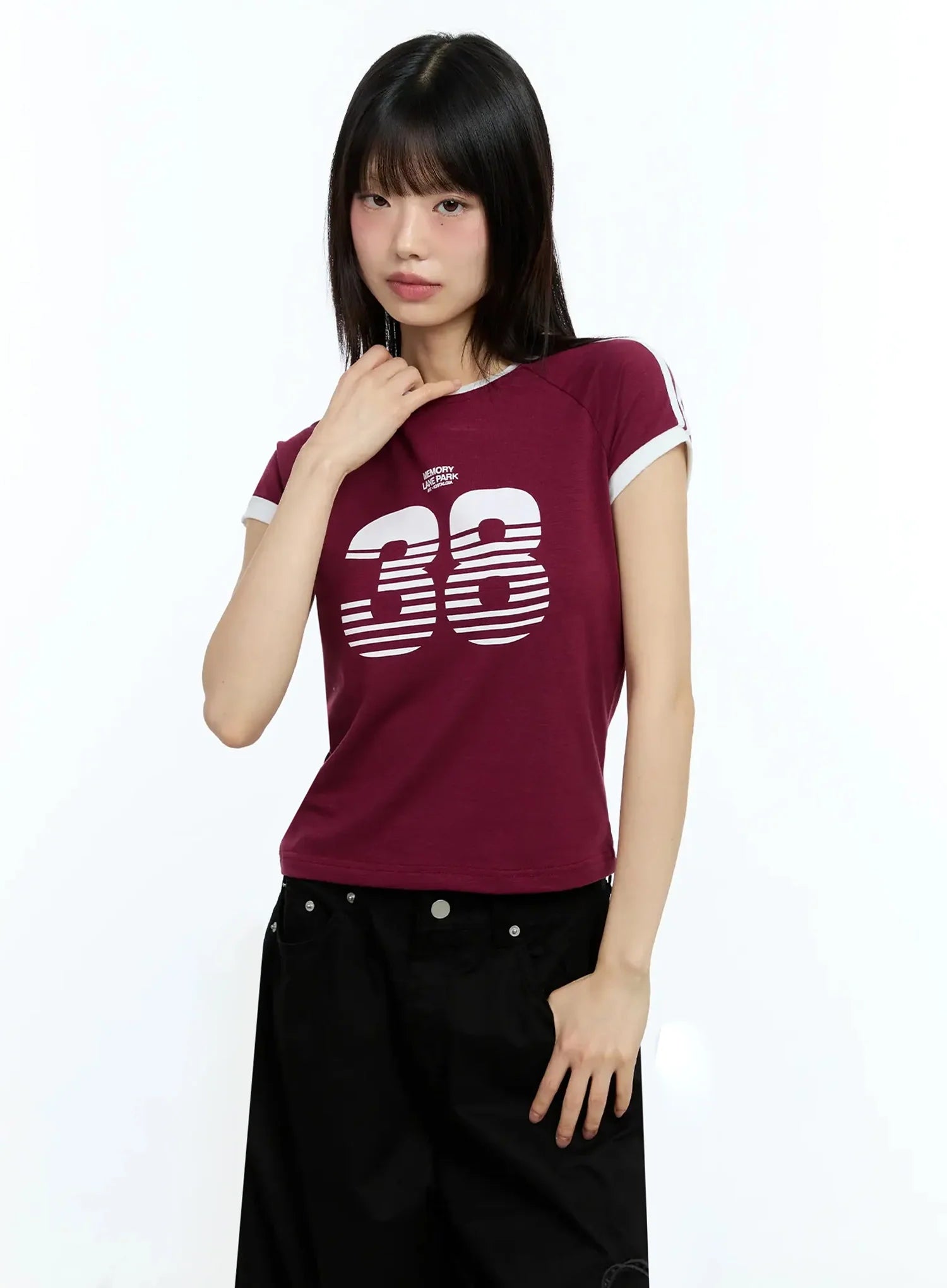 Graphic Two-Tone Tee IU523