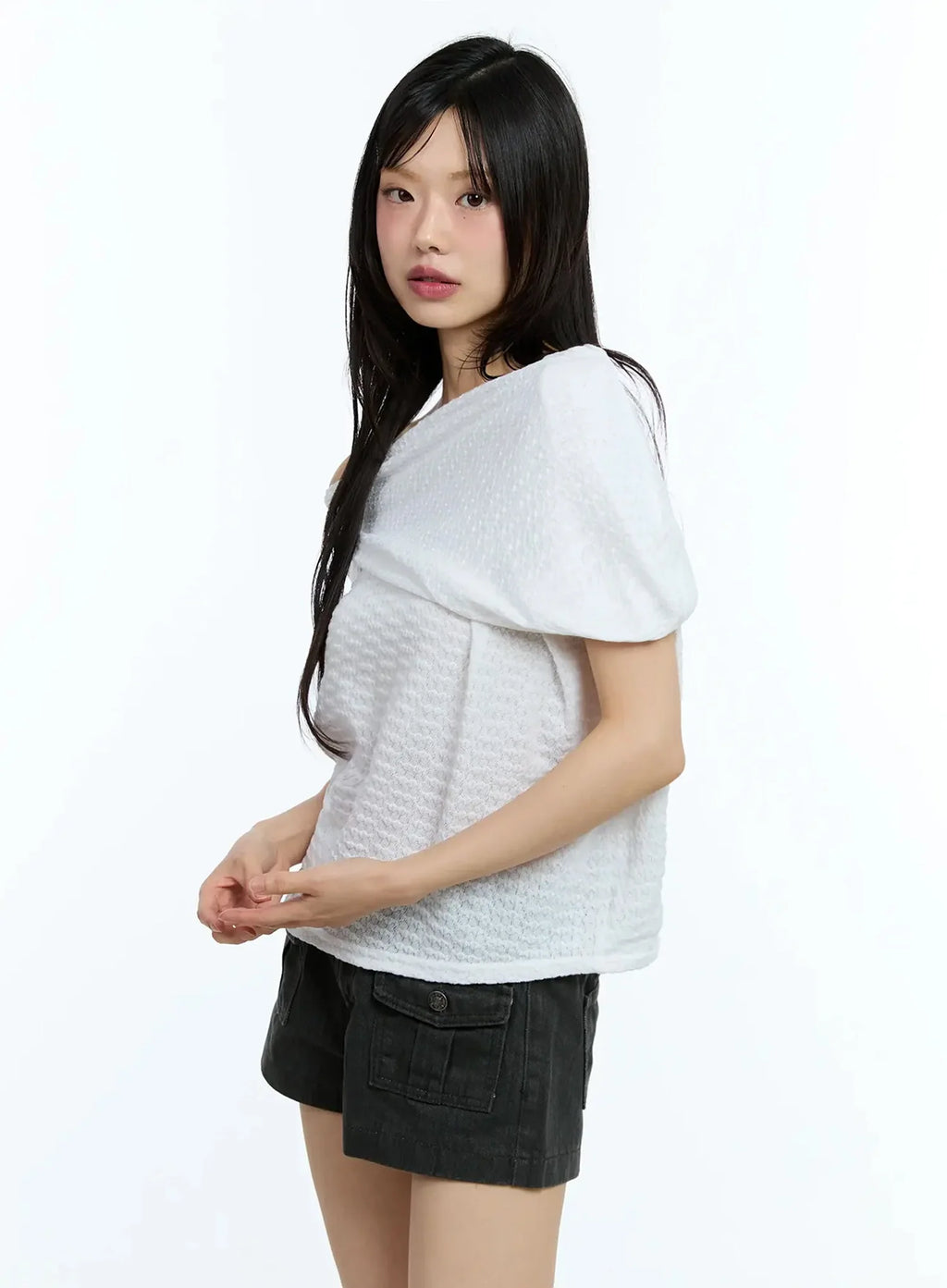 Asymmetric One-Shoulder Loose-Fit Top IU525