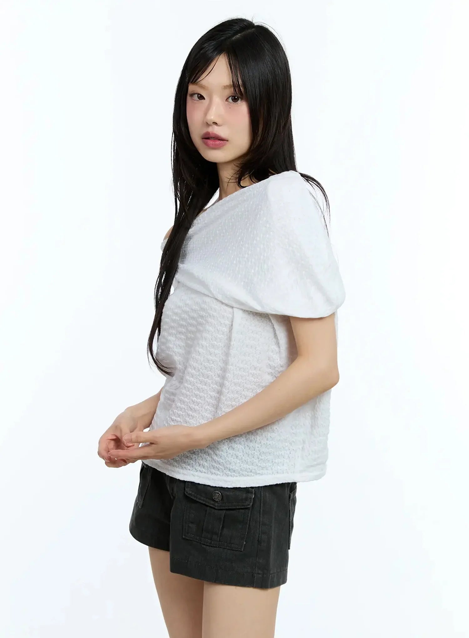 Asymmetric One-Shoulder Loose-Fit Top IU525