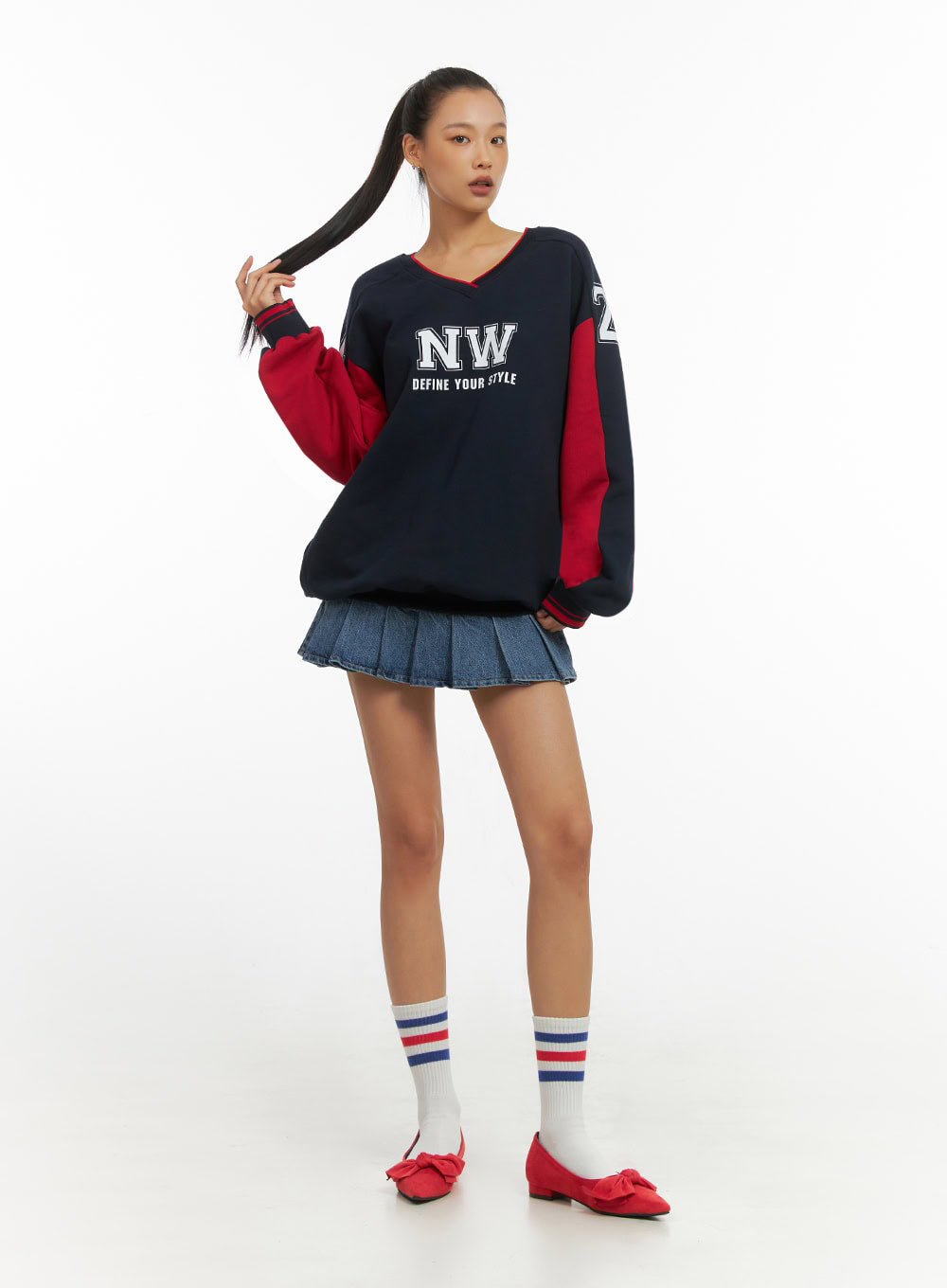 White V-Neck Jersey Sweatshirt IO409