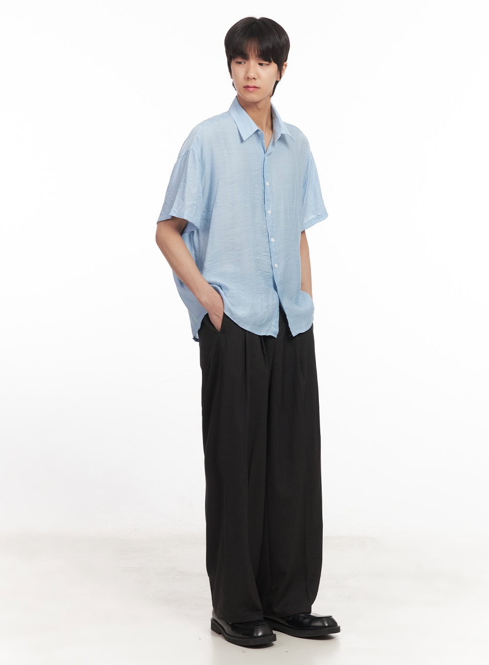 Men's Relaxed-Fit Collared Shirt IA510