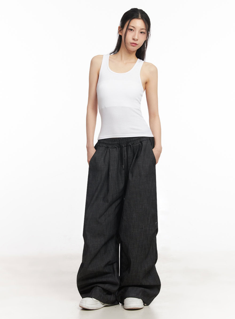 Pintuck Denim Sweatpants IY529