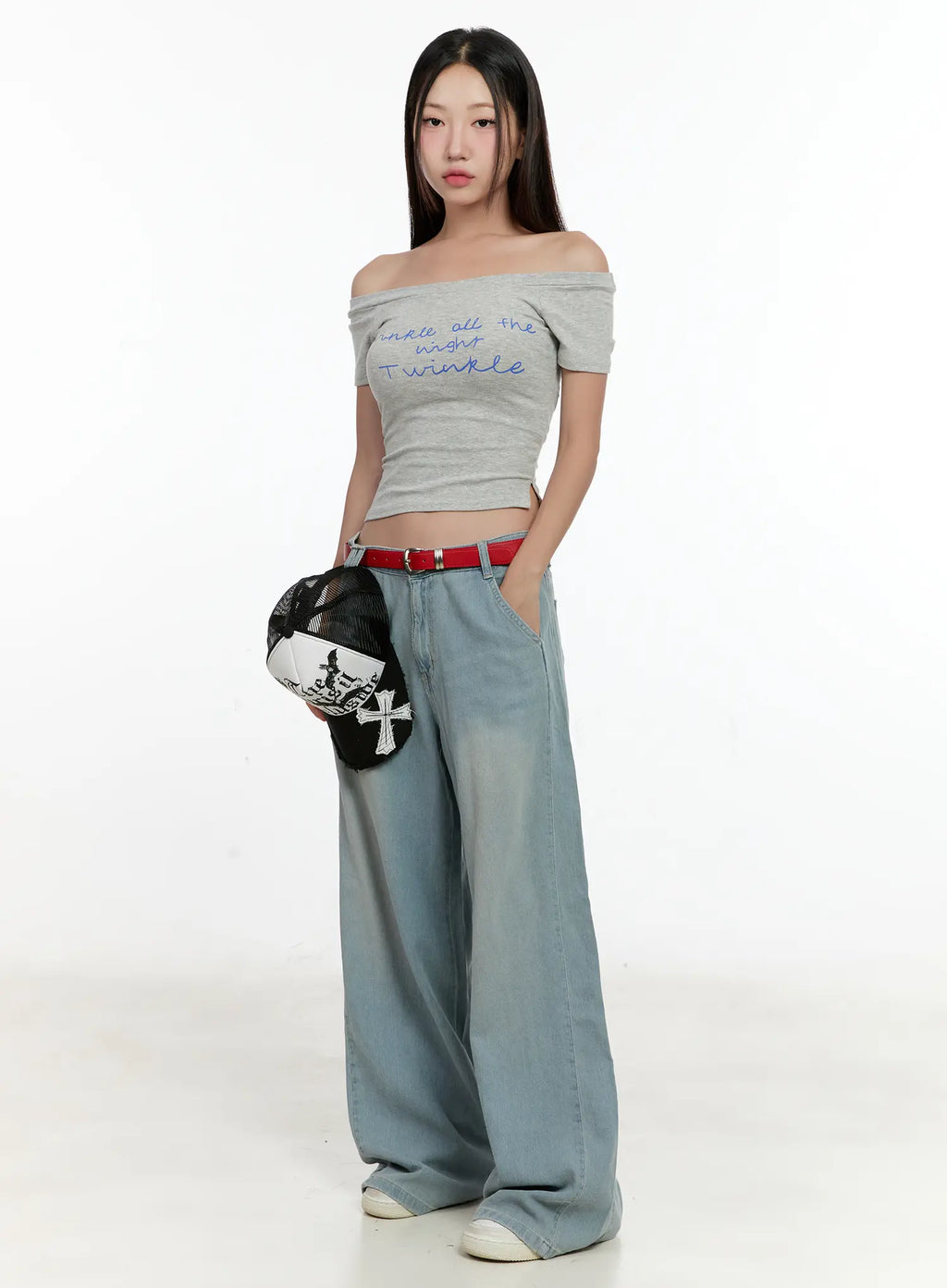 Off-Shoulder Graphic Top CL531