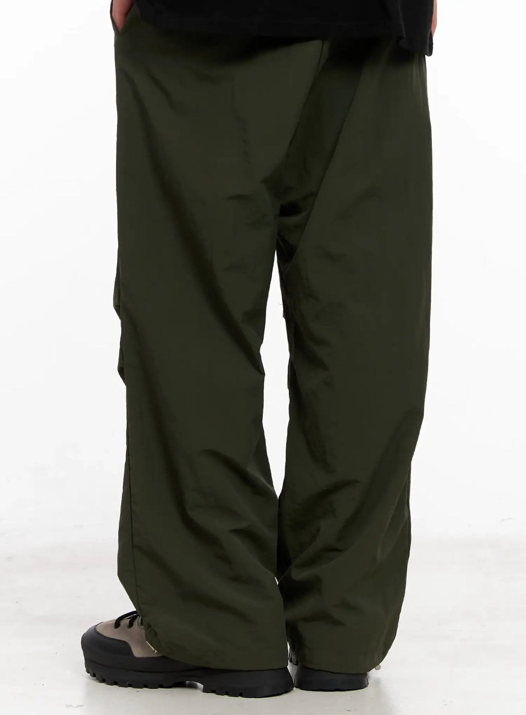 Men's Parachute Streetwear Pants IL518