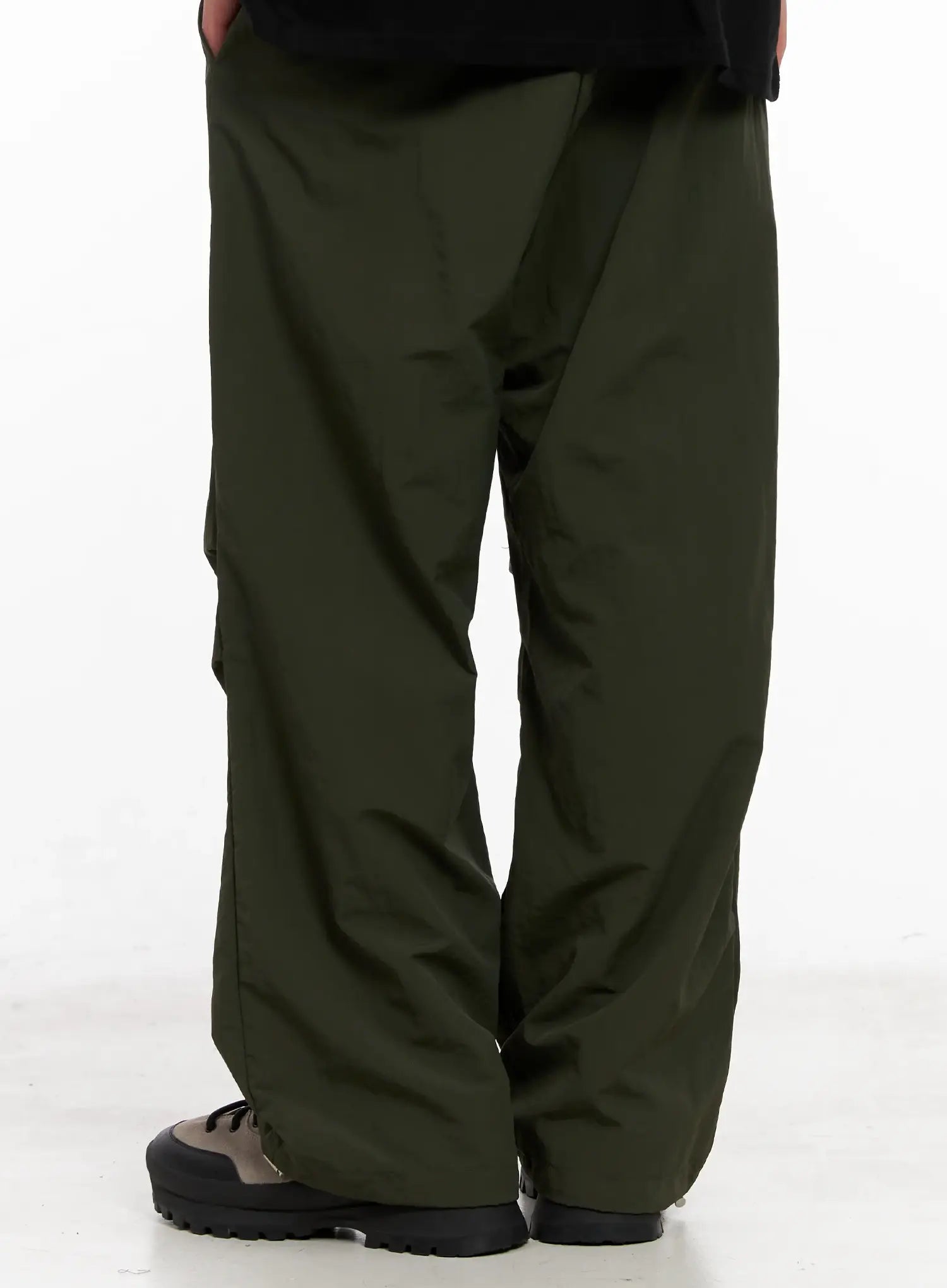 Men's Parachute Streetwear Pants IL518