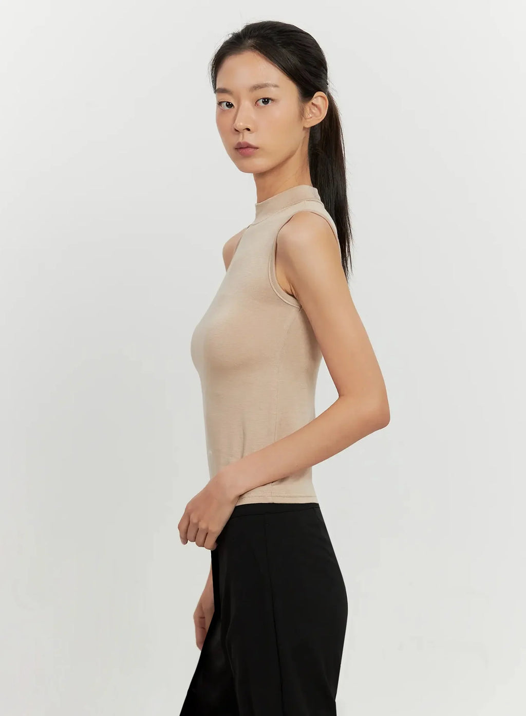 Mock Neck Sleeveless Top IL528