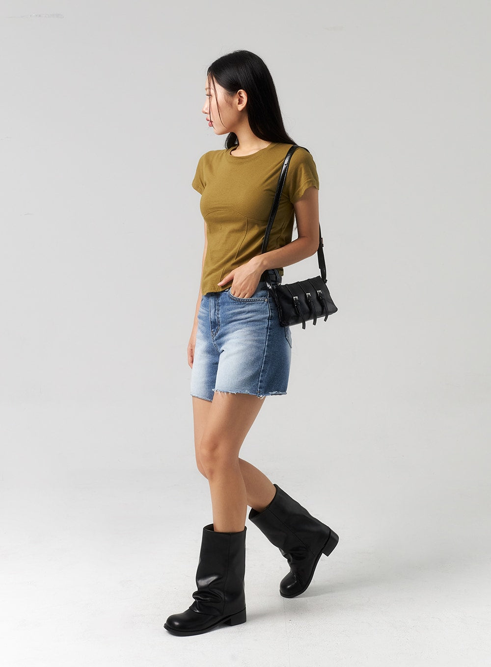 Mid-Wash Denim Shorts CU328