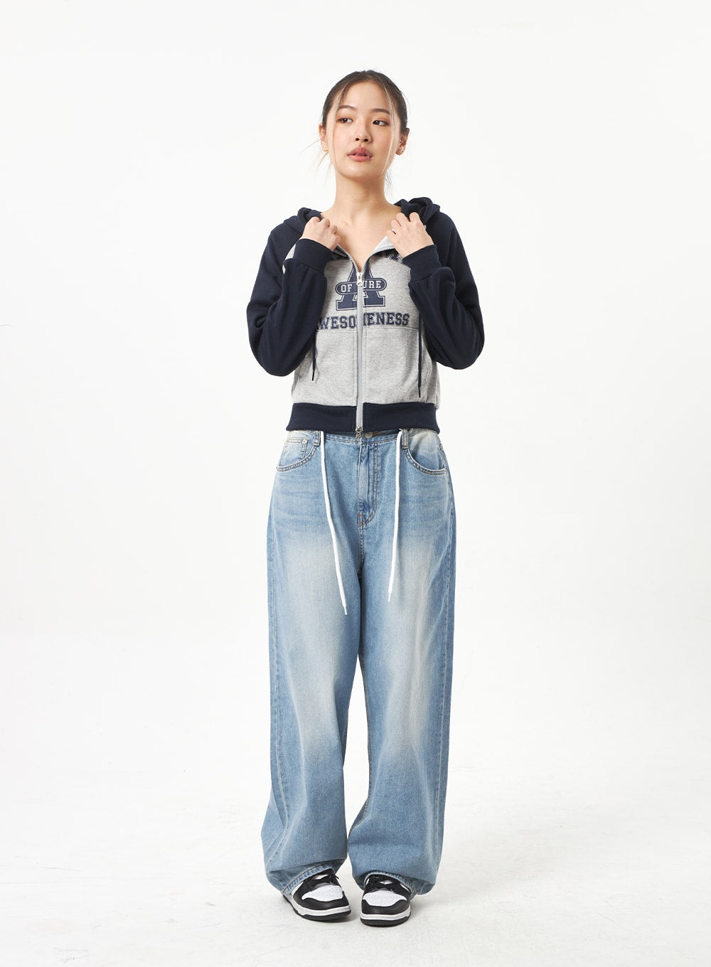 Graphic Zip-Up Hoodie CA318