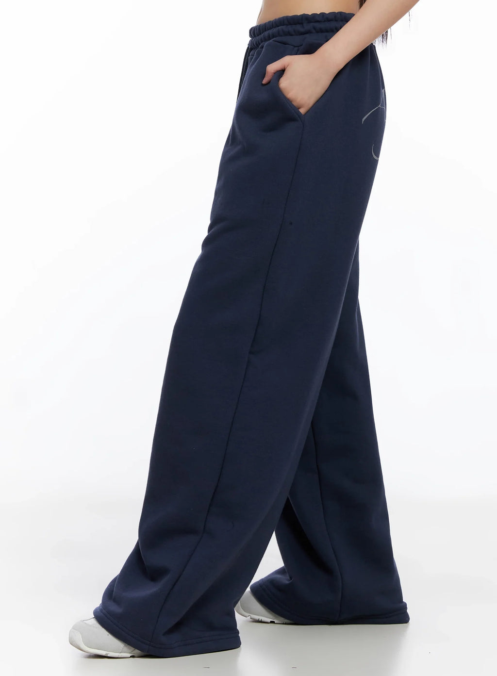 Graphic Wide-Leg Sweatpants IS525