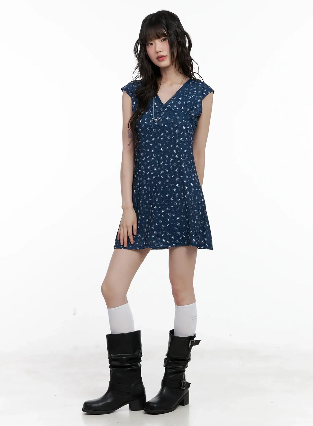 V-Neck Floral Print A-Line Dress IL531