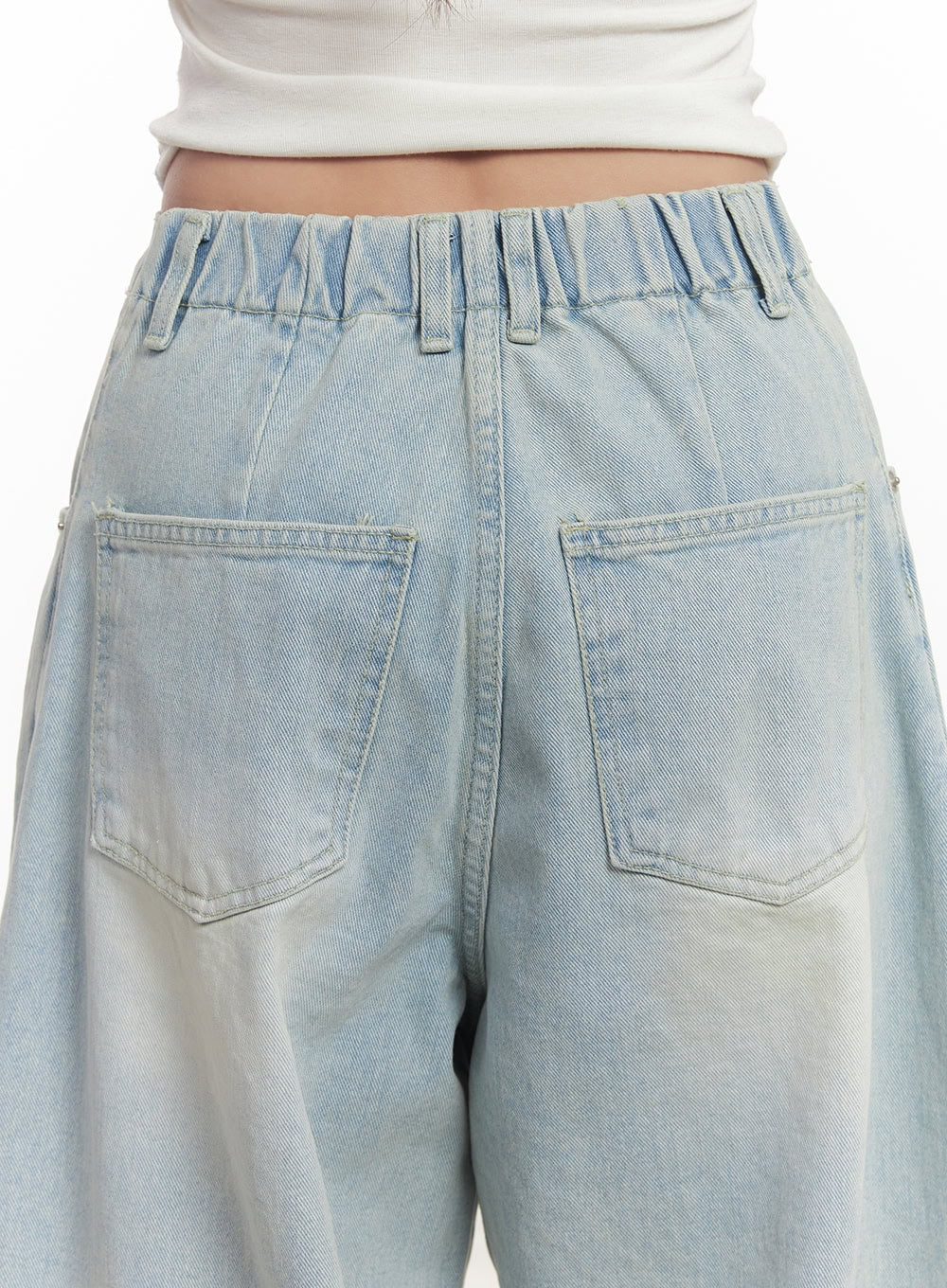 Alia Washed Wide-Leg Jeans CA518