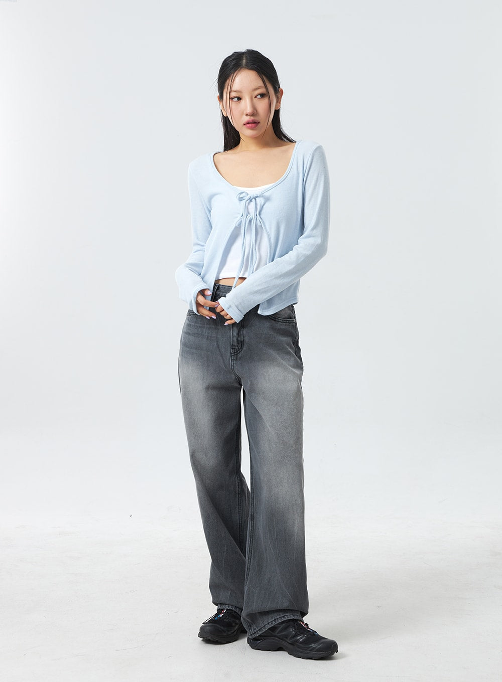 Low Rise Mid-Wash Jeans CM327