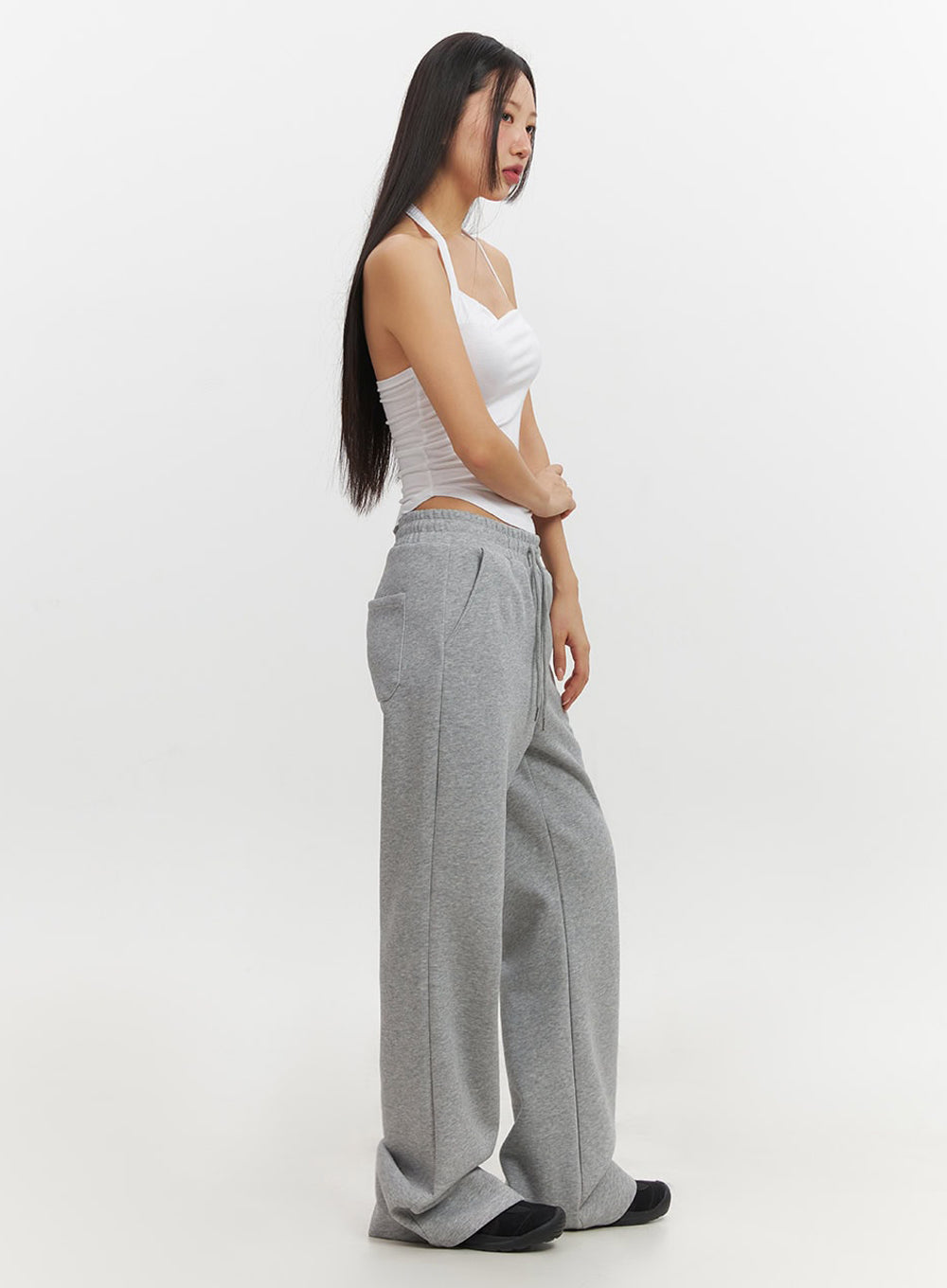 Essential Halter-Neck Crop Cami Top IF510