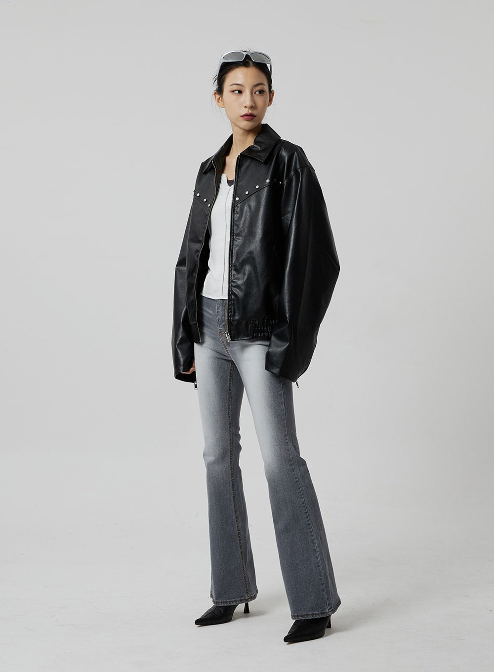 Slim Fit Bootcut Jeans CF307