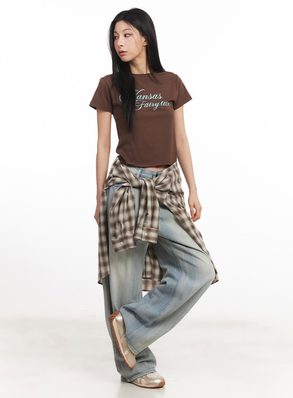 Slim-Fit Cropped Graphic Tee CA514