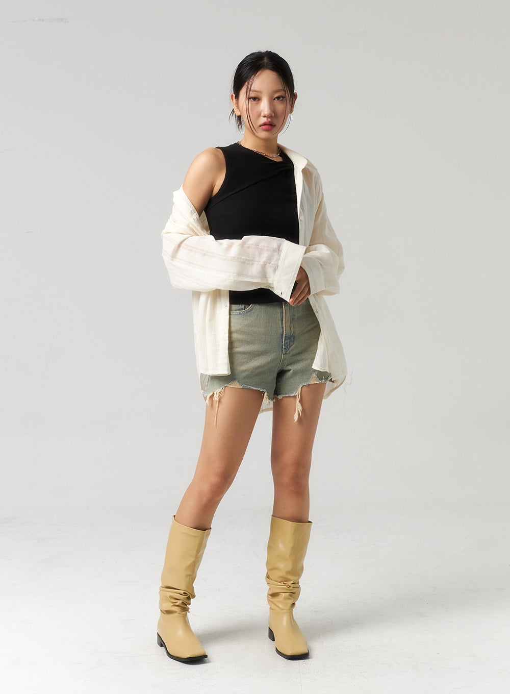 Light Ripped Denim Shorts CU327