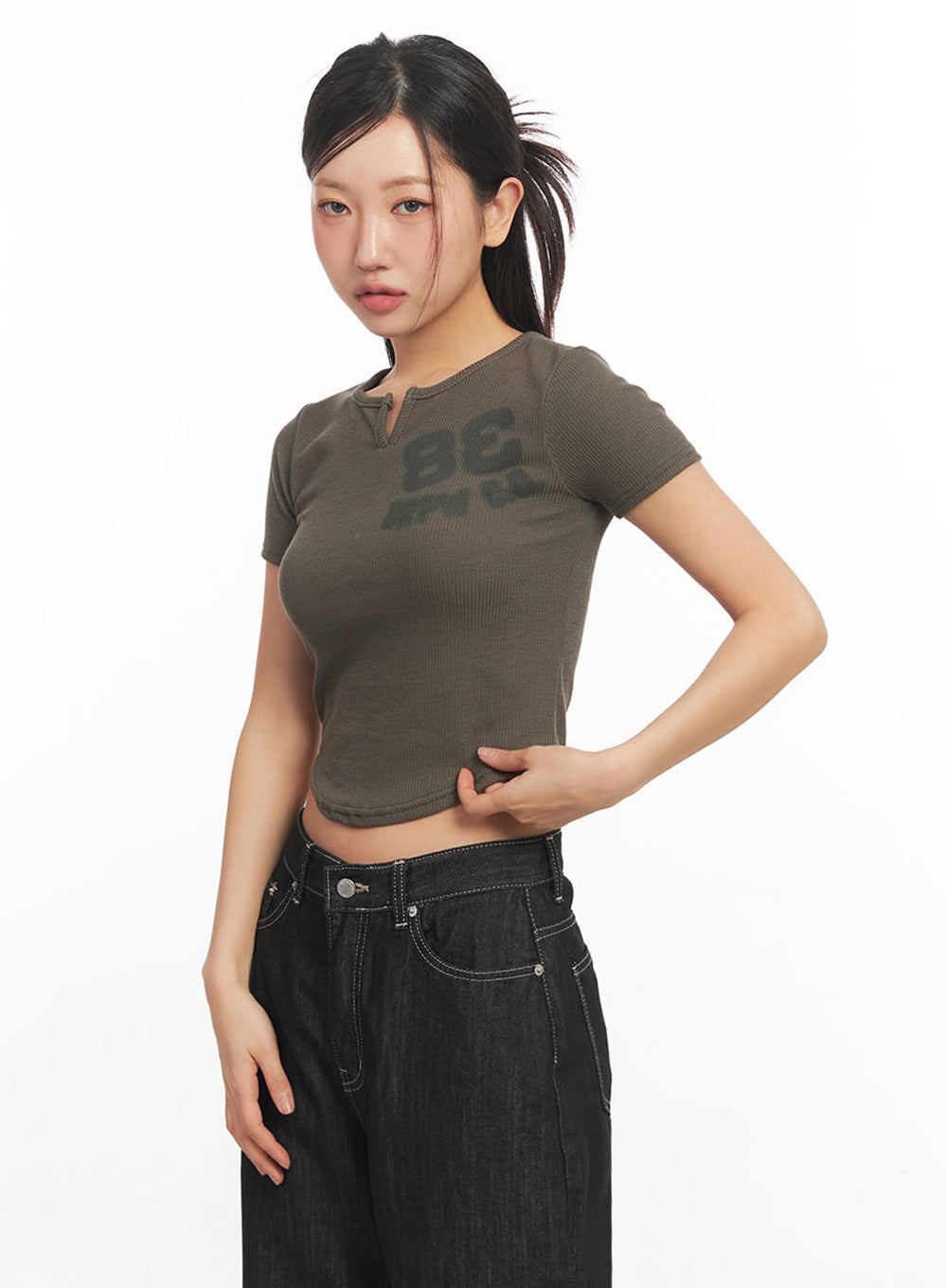 Tomboy Graphic Crop Top IA524