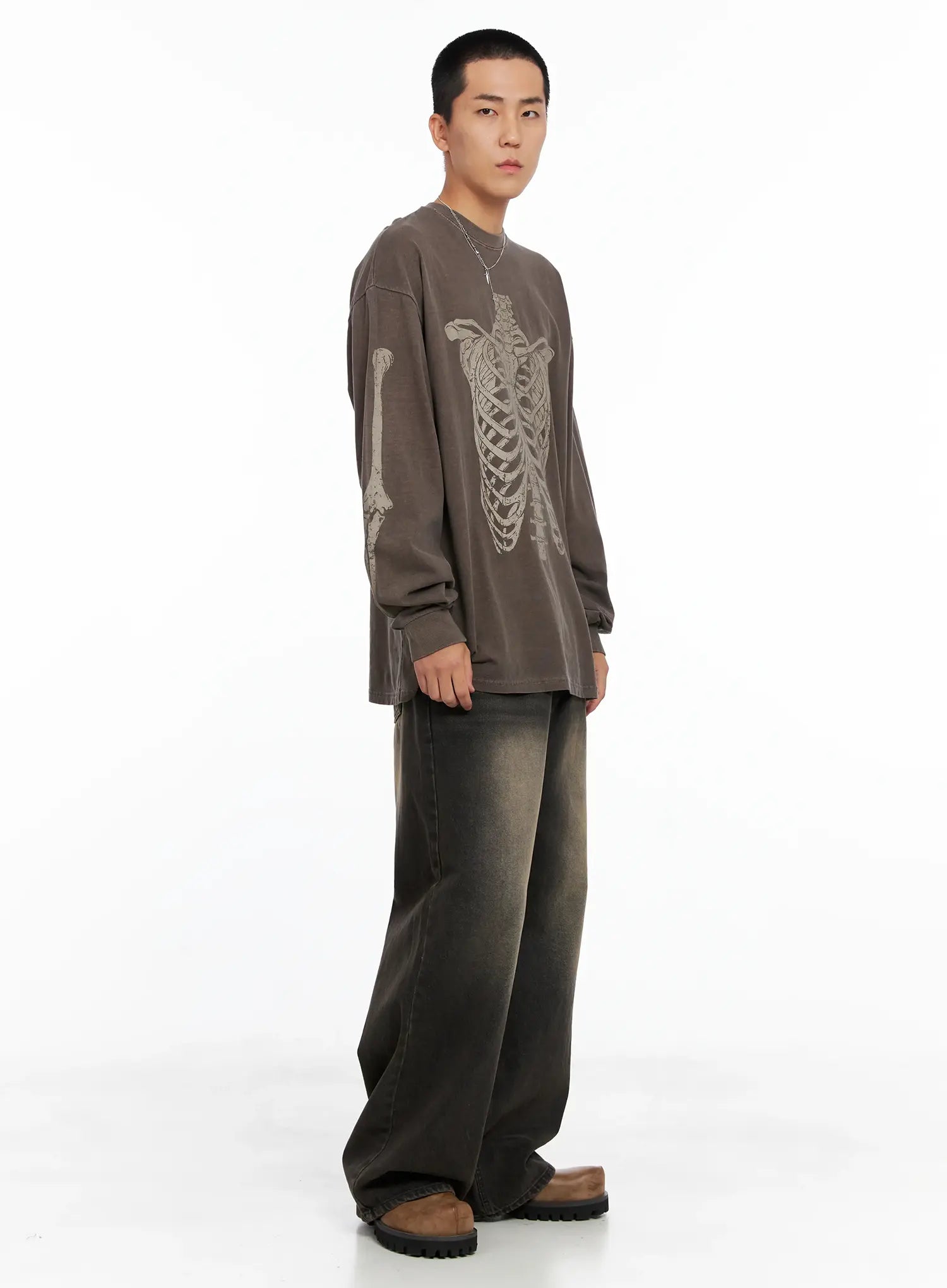 Men's Pigment Graphic Long Sleeve Tee IS502