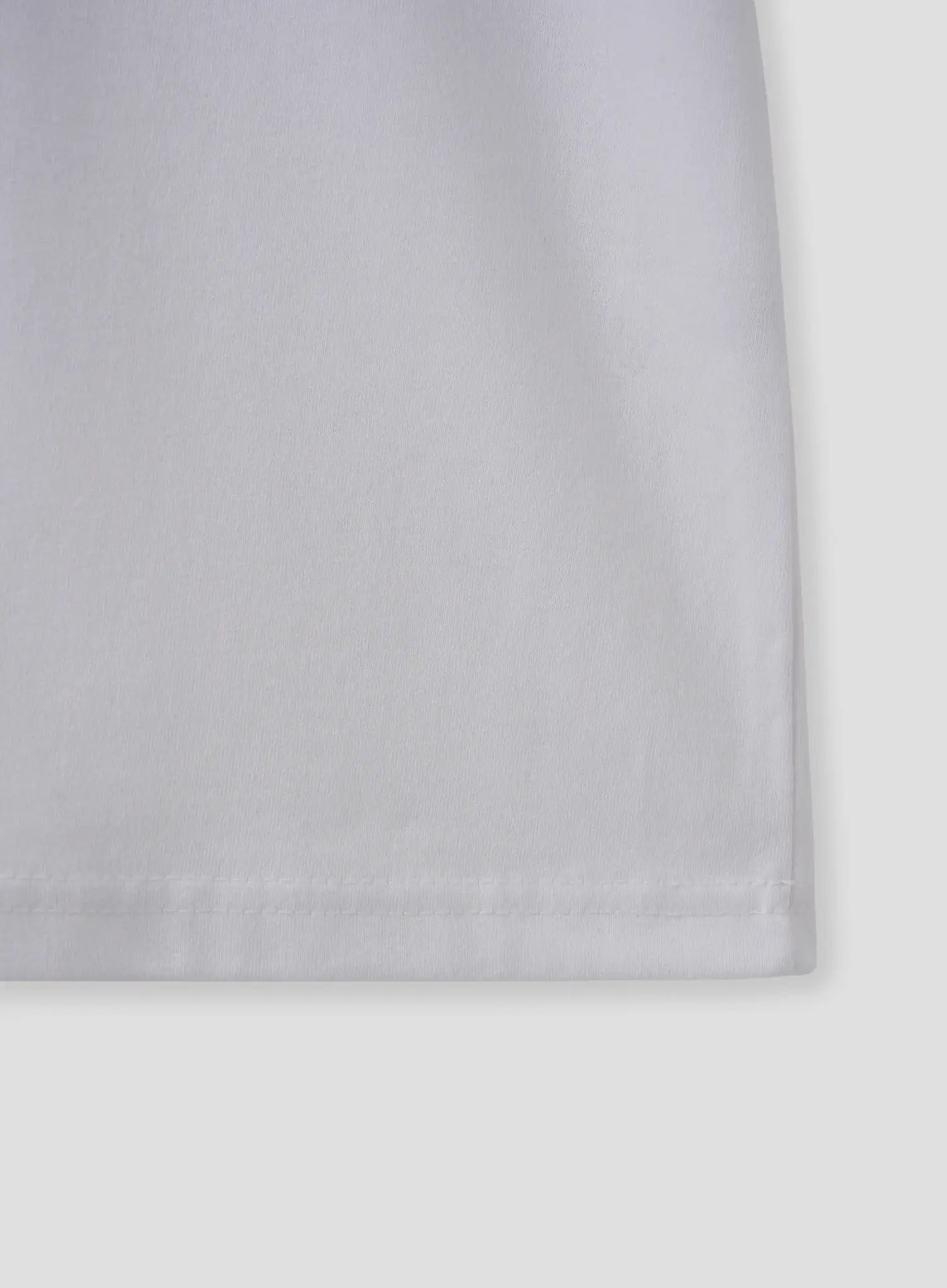 Vintage Scenic Street Graphic T-Shirt IL516