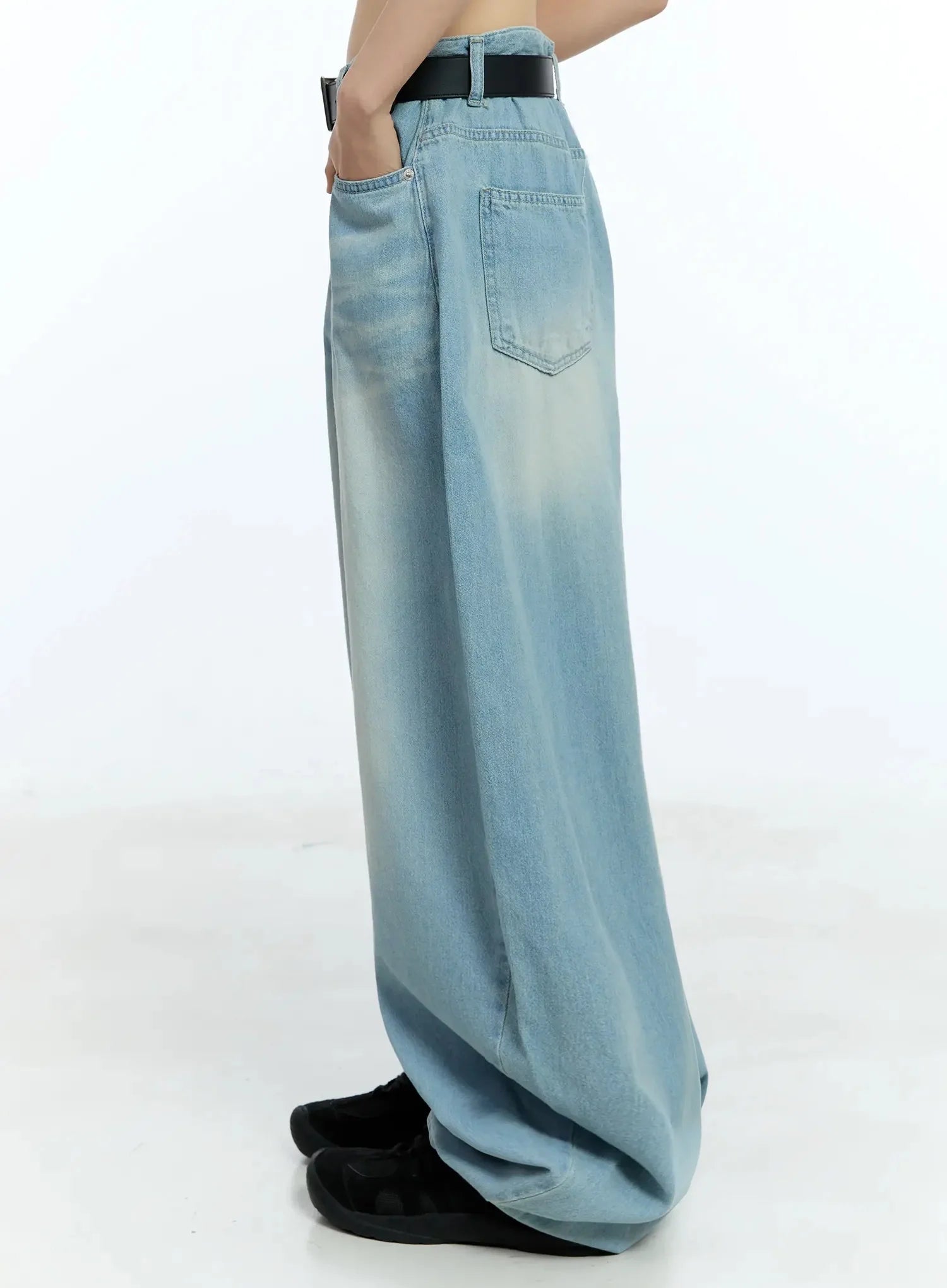 Yerim Washed Baggy Jeans IU524