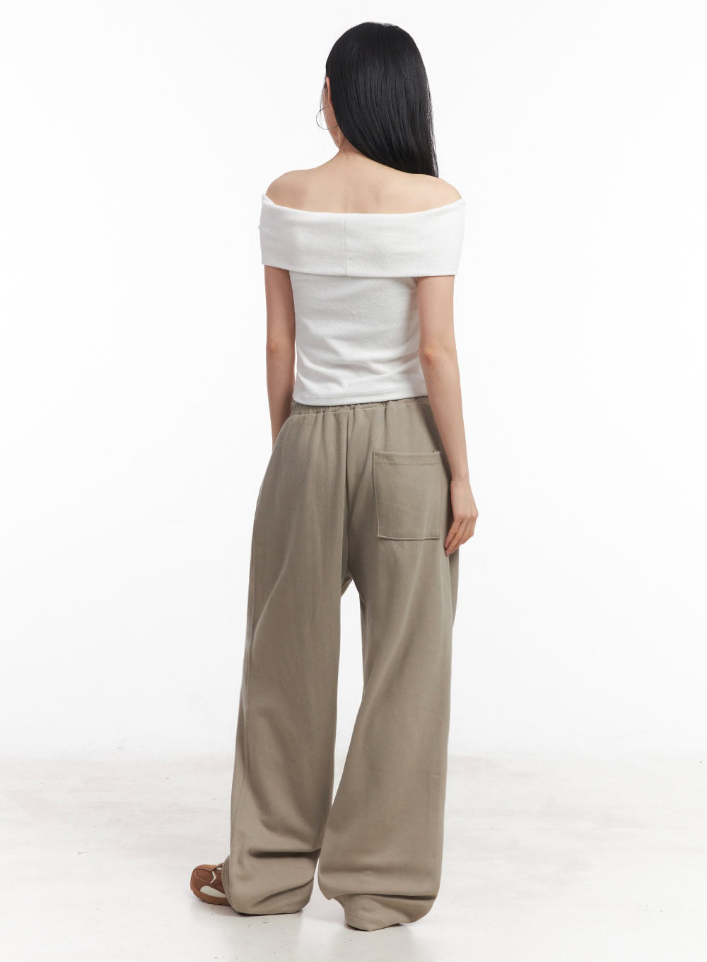 Cotton Pintuck Wide-Fit Sweatpants IY516