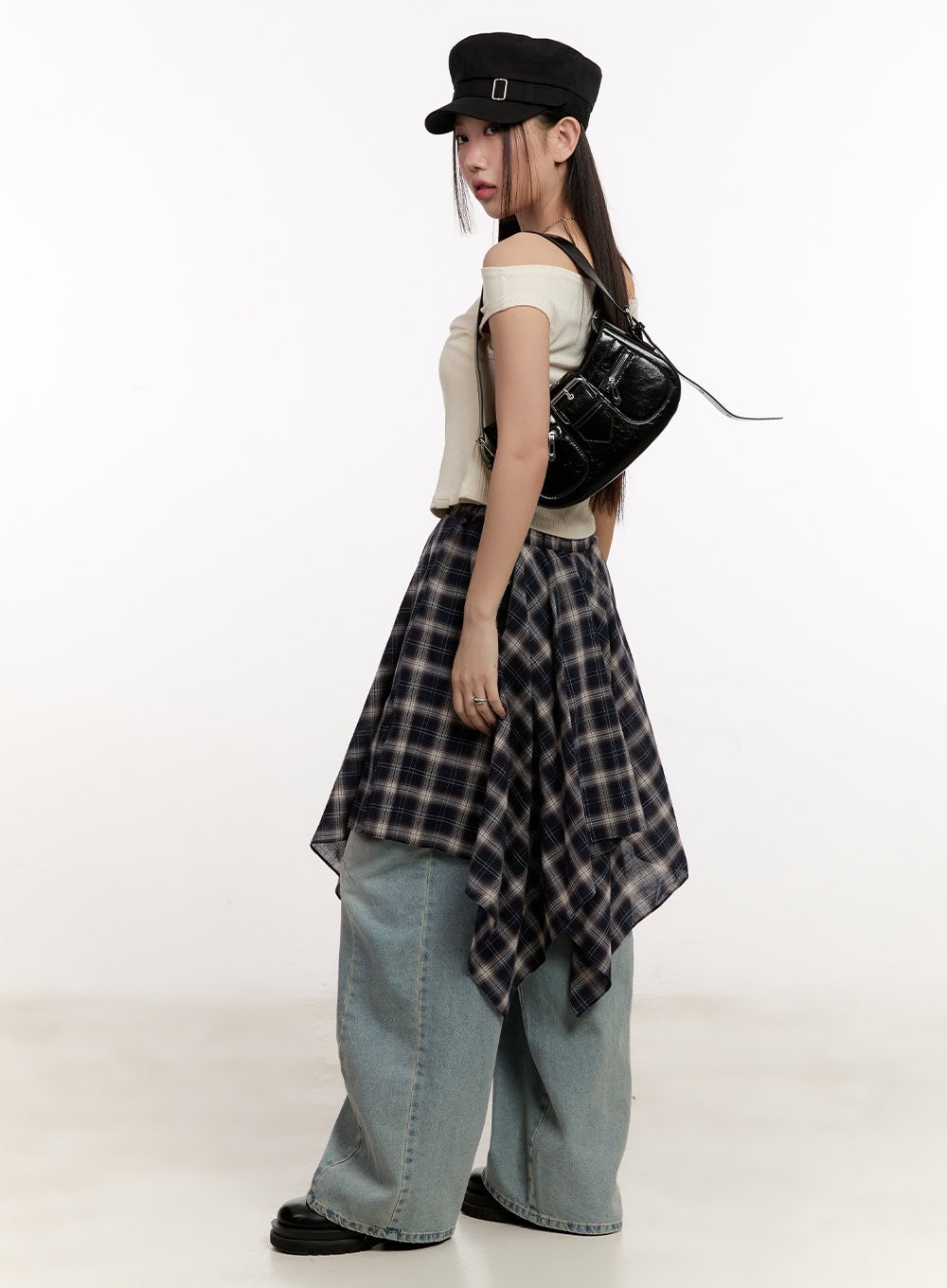 Elegant Off-Shoulder Crop Top CM510