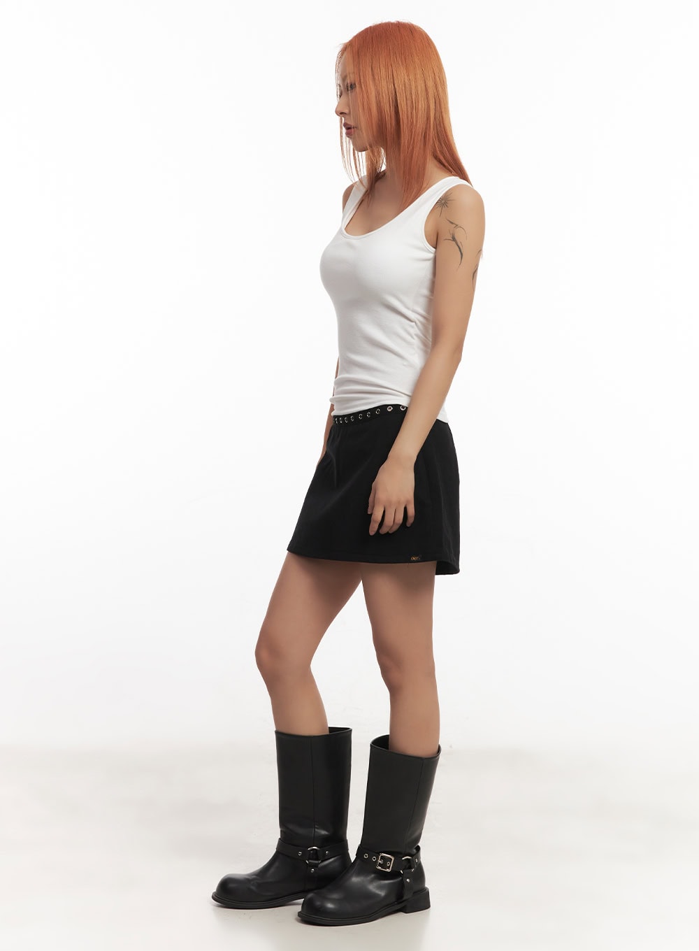 Essential U-Neck Tank Top IA517